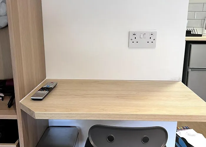 Adorable Studio For Rent In Milton Keynes